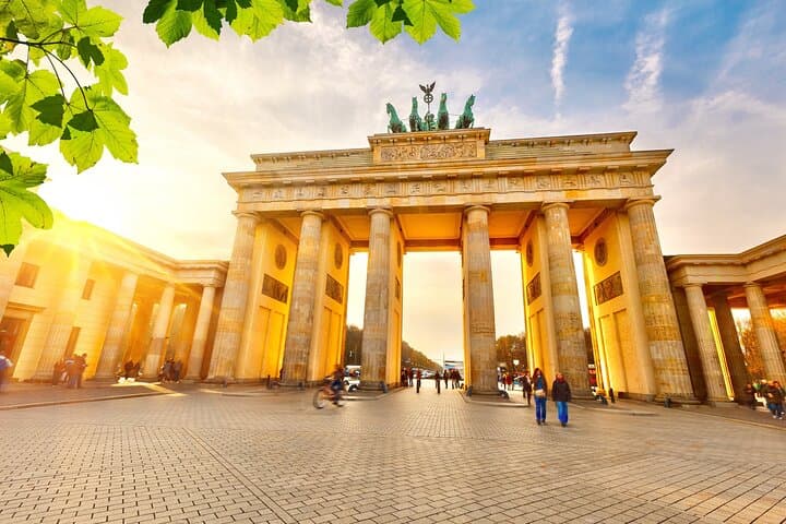 Deluxe Berlin Tour from Warnemunde or Rostock Cruise Port