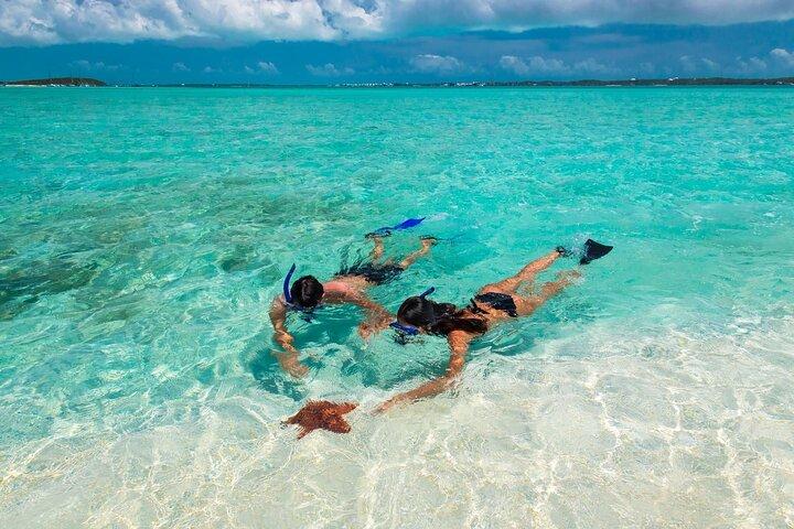 Nassau Sail & Snorkel Adventure with 1 Hour Open Bar