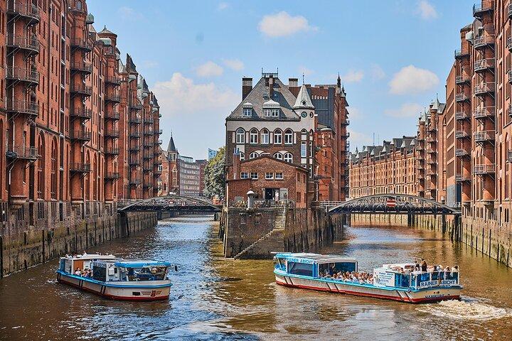 Hamburg: 1-hour harbor tour