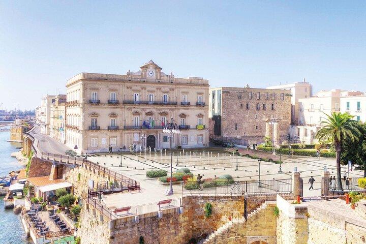 Taranto Walking Tour with Audio and Written Guide by a Local