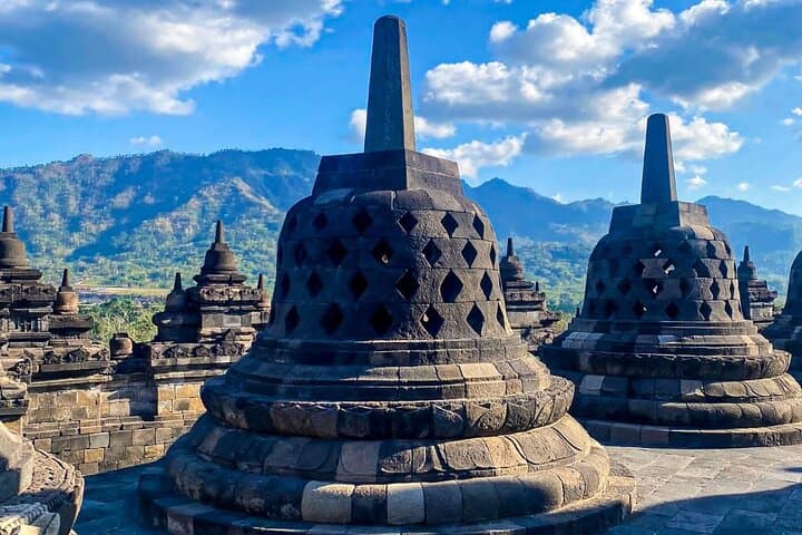 Private Borobudur Heritage Tour – Merapi Jeep & Prambanan Temple