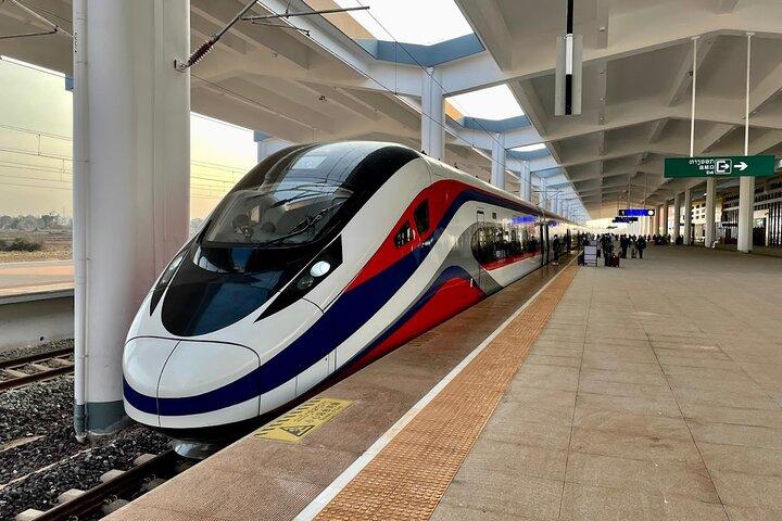 Private Tour Vientiane - VangVieng by Express Train