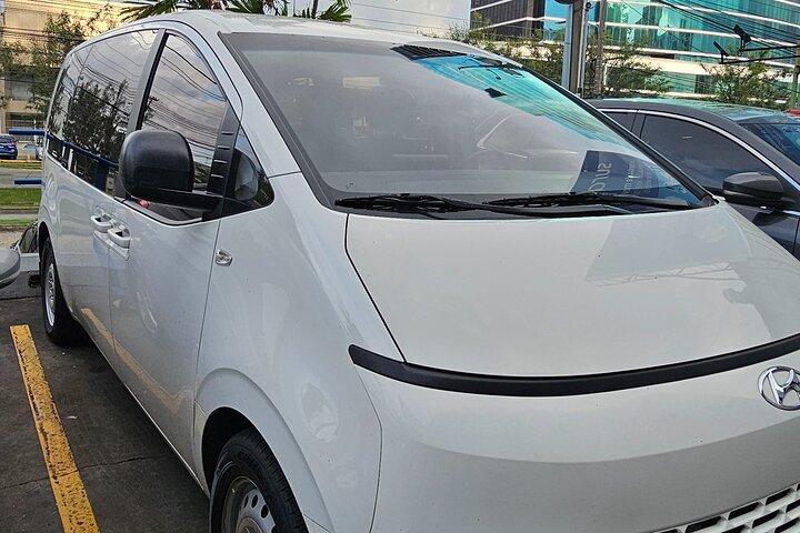 Private Transfer from Panama City or Airport (PTY) to Resorts in Playa Blanca