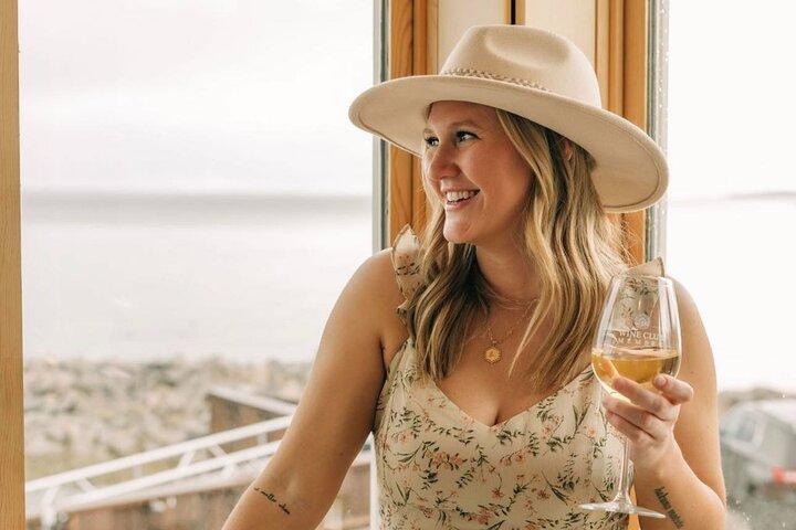 MOVIE STARS NON-BUS Leelanau Peninsula Wine Tour