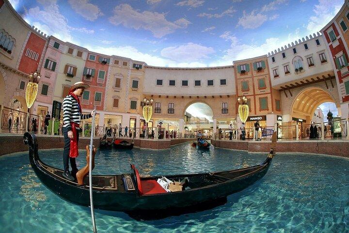 Doha Tour with Gondola Ride at Villaggio Mall