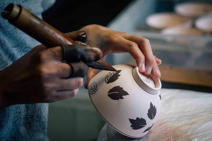Exclusive Workshop Tour and Ko-Imari Museum
