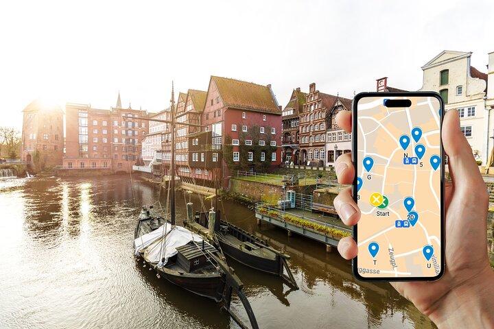 Self-guided scavenger hunt and city game in Lüneburg