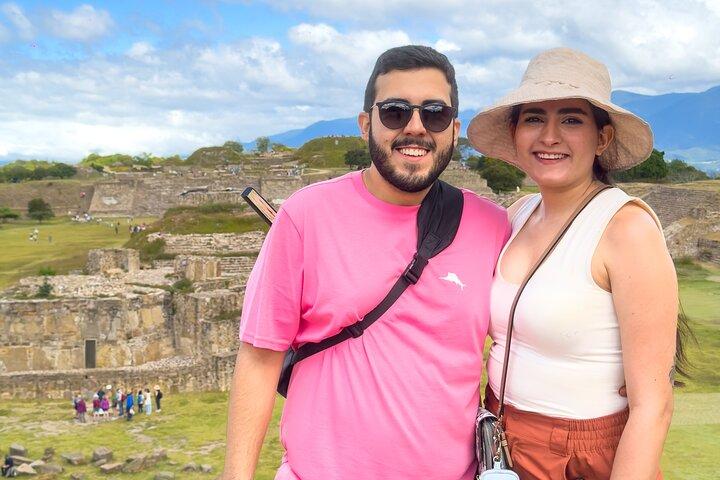 Full day tour: Monte Albán, Alebrijes, Cuilapam y Coyotepec