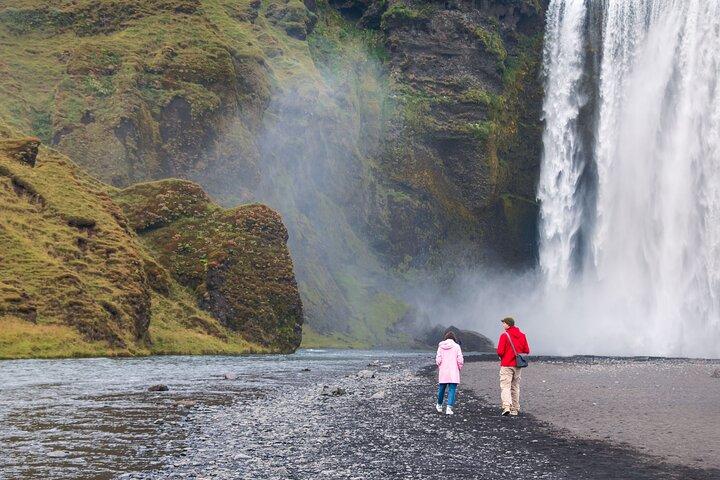 South Iceland, Glacier and Black Sand Beach Small Group Tour