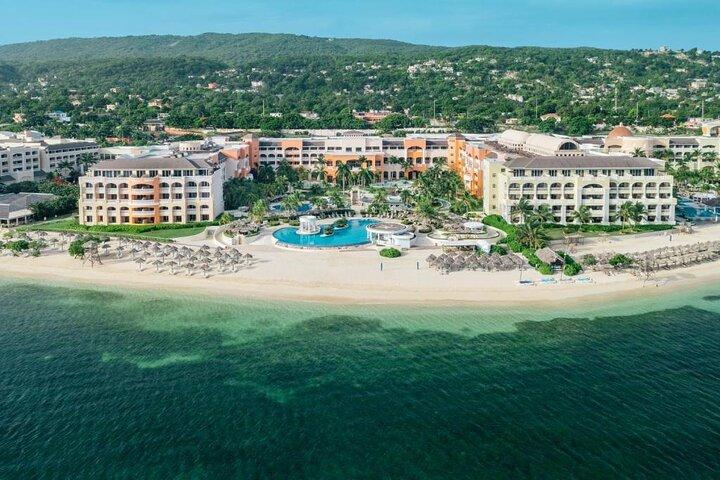 Private Montego Bay Airport Transfer to Montego Bay Hotels