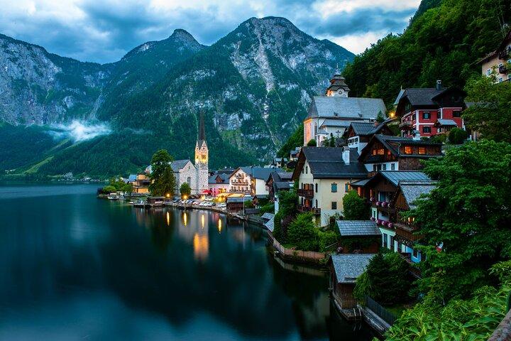 Hallstatt and Salzburg Day Tour from Vienna with Pick-up