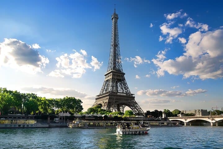 7 Day 5 Country Western Europe Tour from Frankfurt or Paris