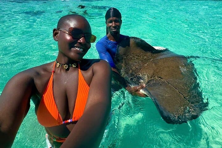 Antigua Stingray Adventure with Guaranteed Return to Ship