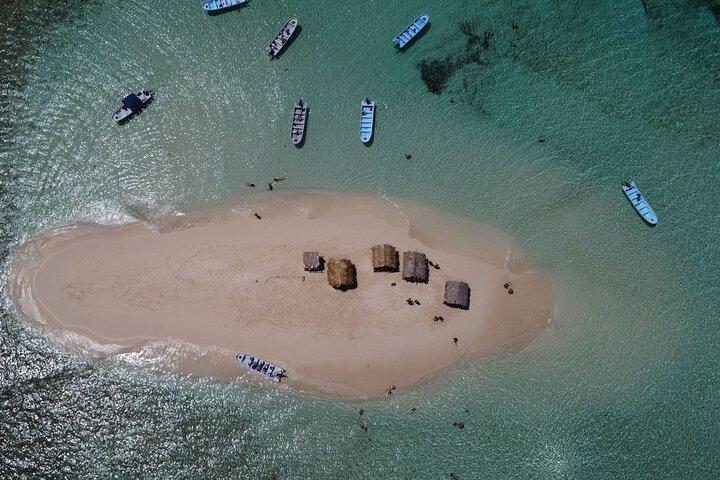 Full-Day Tour to Punta Rucia and Cayo Arena with Snorkeling