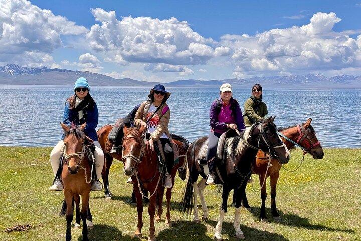 3 Days Horse Trekking Tour to Song Kul Lake