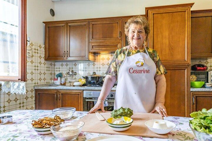 Small group Pasta and Tiramisu class in Pavia