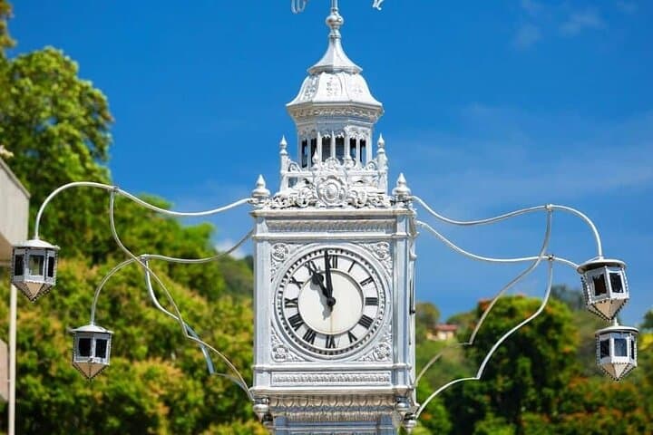 Discover Mahe City Tour in 4 Hours
