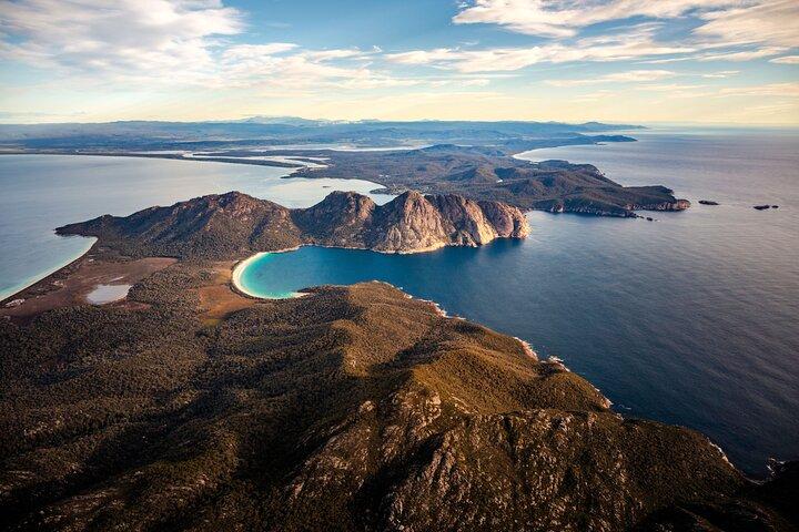 A Day in Wineglass Bay - Launceston to Hobart