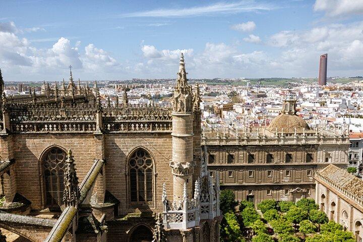 Seville Cathedral and Giralda Entry Tickets with Audio Guide