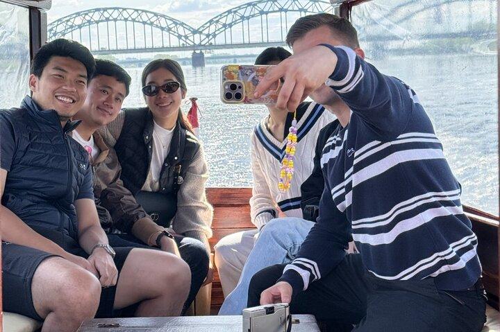 Riga: Private Riga canal boat tour with Welcome Drinks