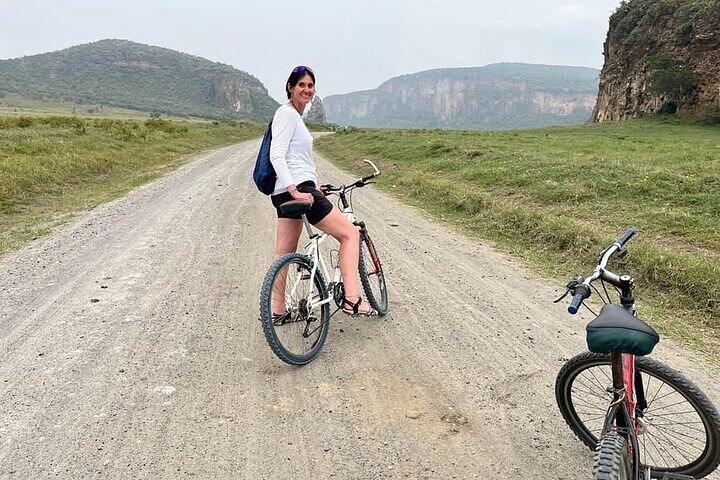 Nairobi: Hell's Gate Day Trip and Lake Naivasha Boat Ride