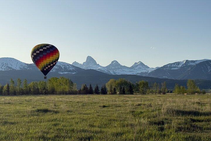 2.5 Hour Hot Air Balloon Flight in Driggs