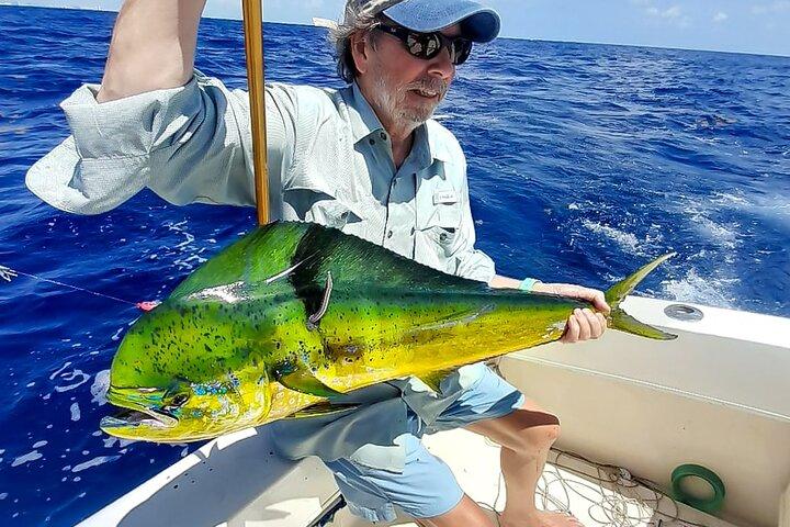 Private Deep Sea Fishing Tour in Isla Mujeres and Cancun