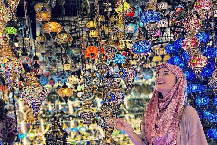 Cairo night tour : Khan ElKhalili,mosque,dinner + faluca sunset