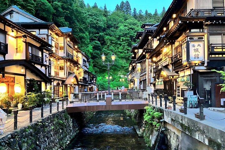 Private Transfer to Ginzan Onsen from Oishida Station