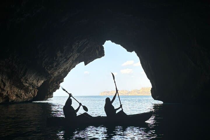 by Kayak in Granadella , in warmth and cry mari