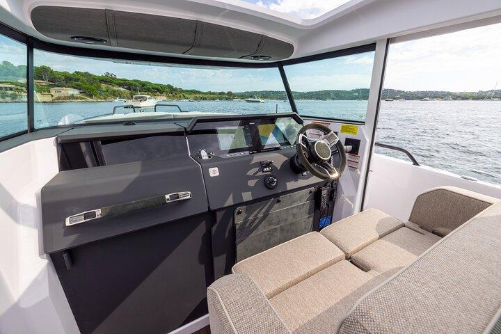 Tampa Luxury Private Charter Rental: 38' Boat Rental with Captain