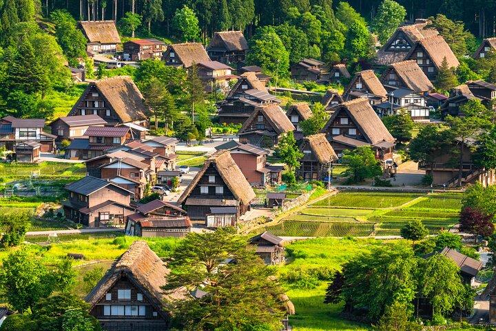One-Way Bus from Takayama to Osaka via Shirakawago