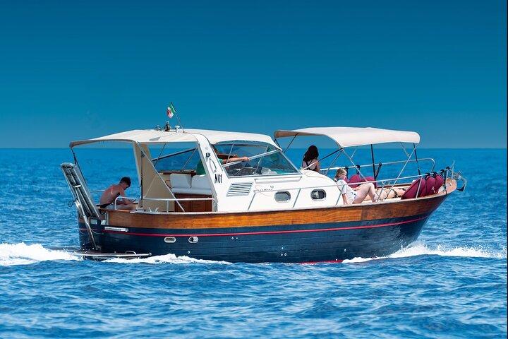 All inclusive private tour in the Archipelago of La Maddalena