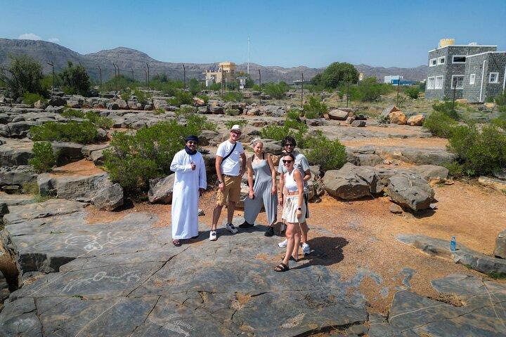 Muscat: Full-Day 4WD Tour to Nizwa, Jebel Akhdar & Birkat Al Mouz