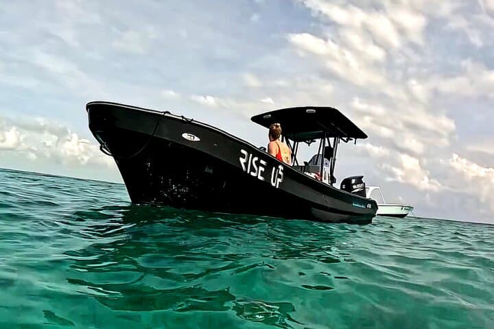 1-Hour Guided Reef Snorkeling Adventure in San Pedro