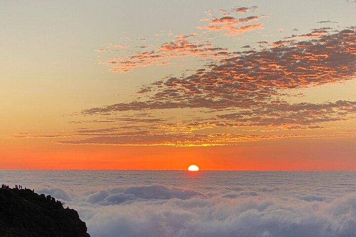 Pico do arieiro sunrise, sky walk and fishing village