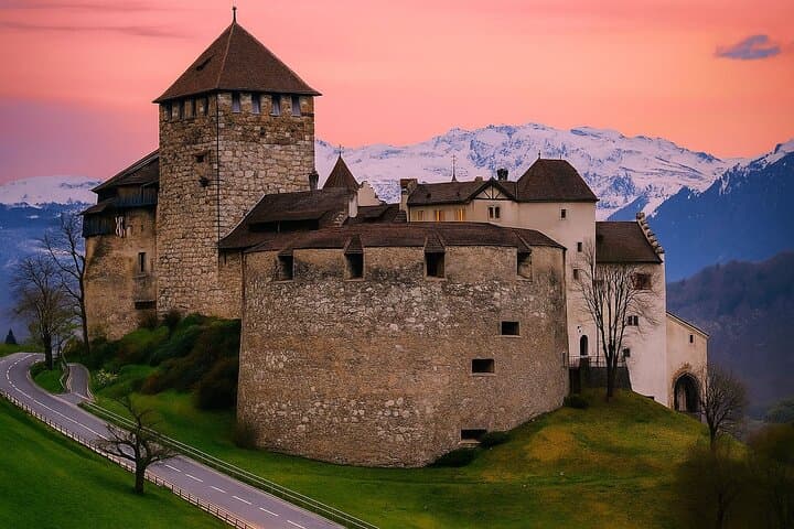 Discover 4 Countries in One Day from Zurich in Small Group