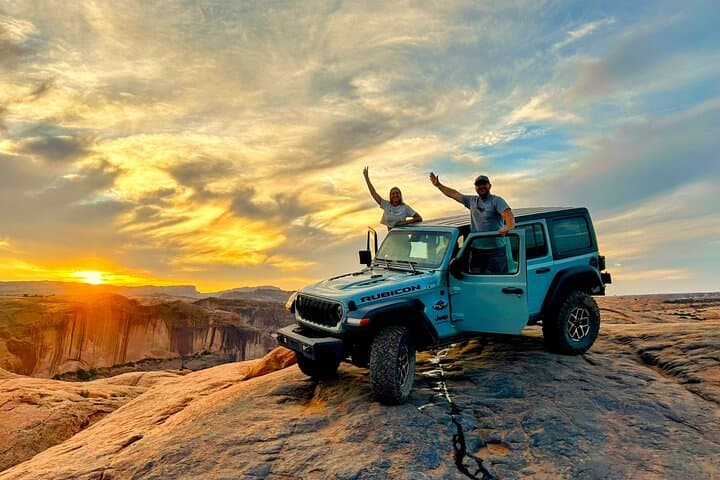 BEST! Hell's Revenge Jeep Rubicon U-Drive 4X4 Tour in Moab