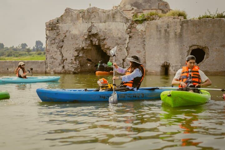 Kayak Adventure to the Sunken Temple From Guanajuato