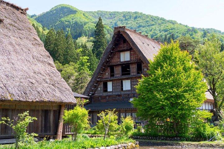 Takayama Explore Gokayama and Shirakawa go