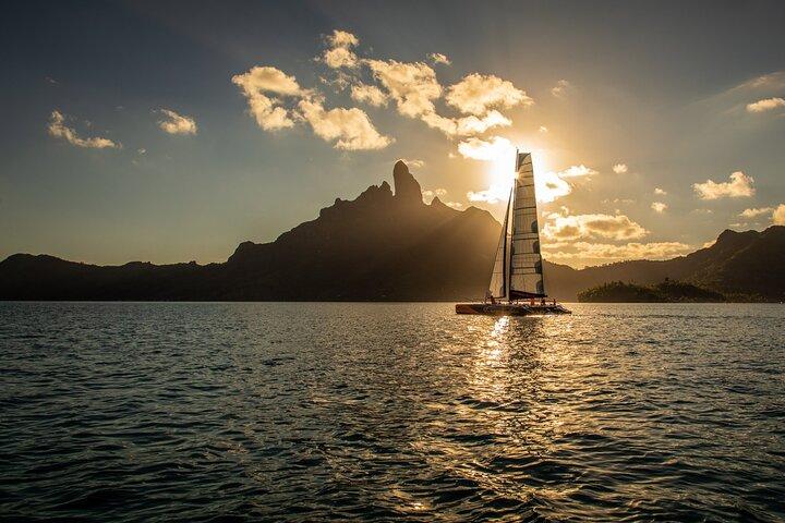 LUXURY Catamaran Bora Bora : The Sunset Escape