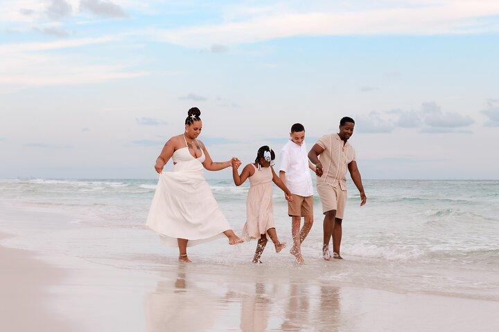Private Vacation Photoshoot with Photographer in Wilmington