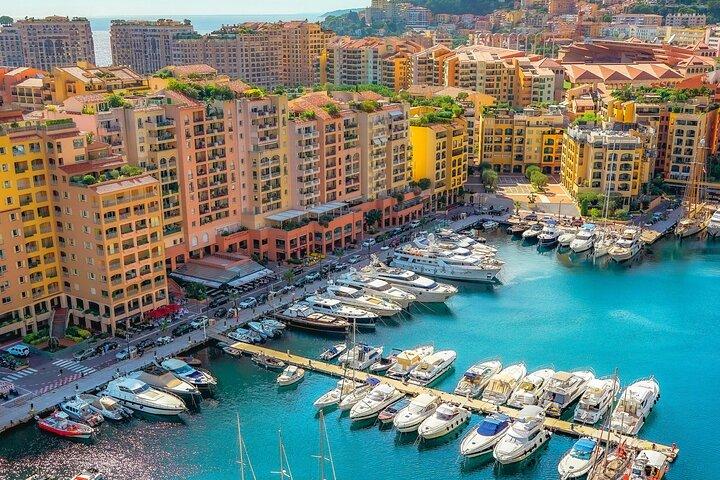 Monaco Like a Local: Private VIP Walking Tour of Casino & Palace