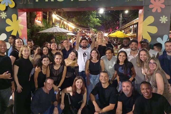 Medellin: Rooftop Bar Crawl with VIP Access & Hidden Clubs