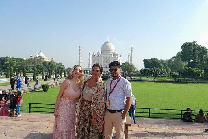 Taj Mahal & Agra Full Private Day Tour from Delhi Skip The Line