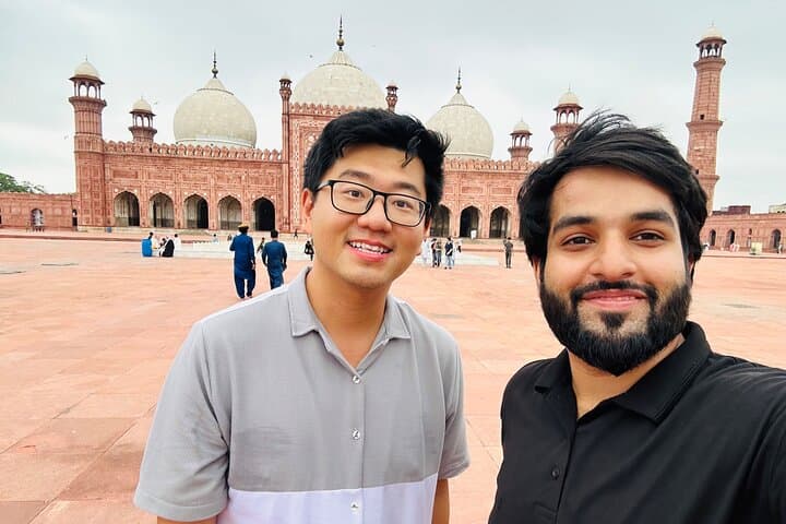 2-Day Historical and Cultural Tour of Lahore with Local Guide