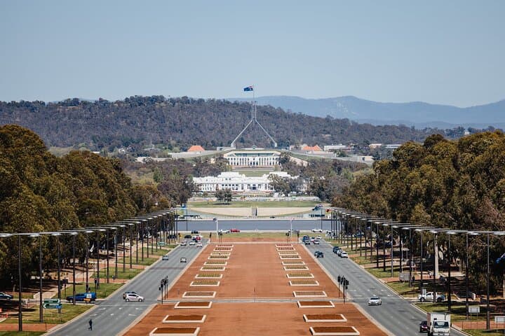 Canberra Day Trip from Sydney