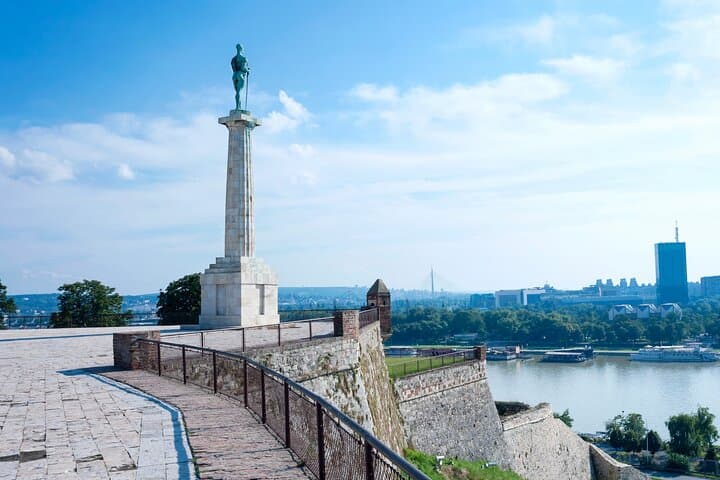 Belgrade Scavenger Hunt & Highlights Self-Guided Walking Tour