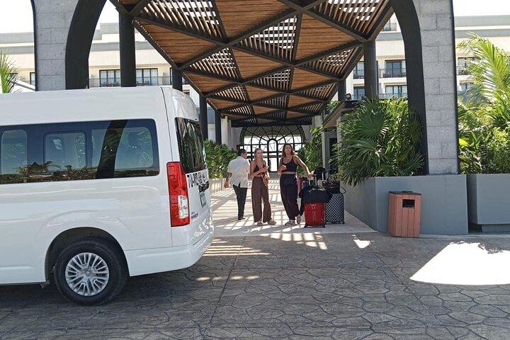 Prívate Transfer: Cancun Airport to Cancun, Playa or Tulum
