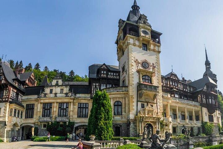 From Brașov Bran Castle, Peleș, Pelișor, Cantacuzino and Sinaia